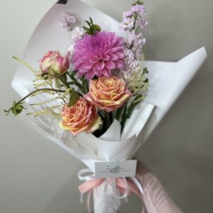 Mini Portable small bouquet of flowers